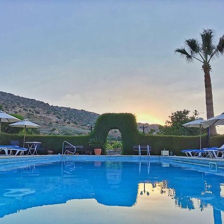 Ampelokipi Holiday Apartments Πισσούρι Εξωτερικό φωτογραφία