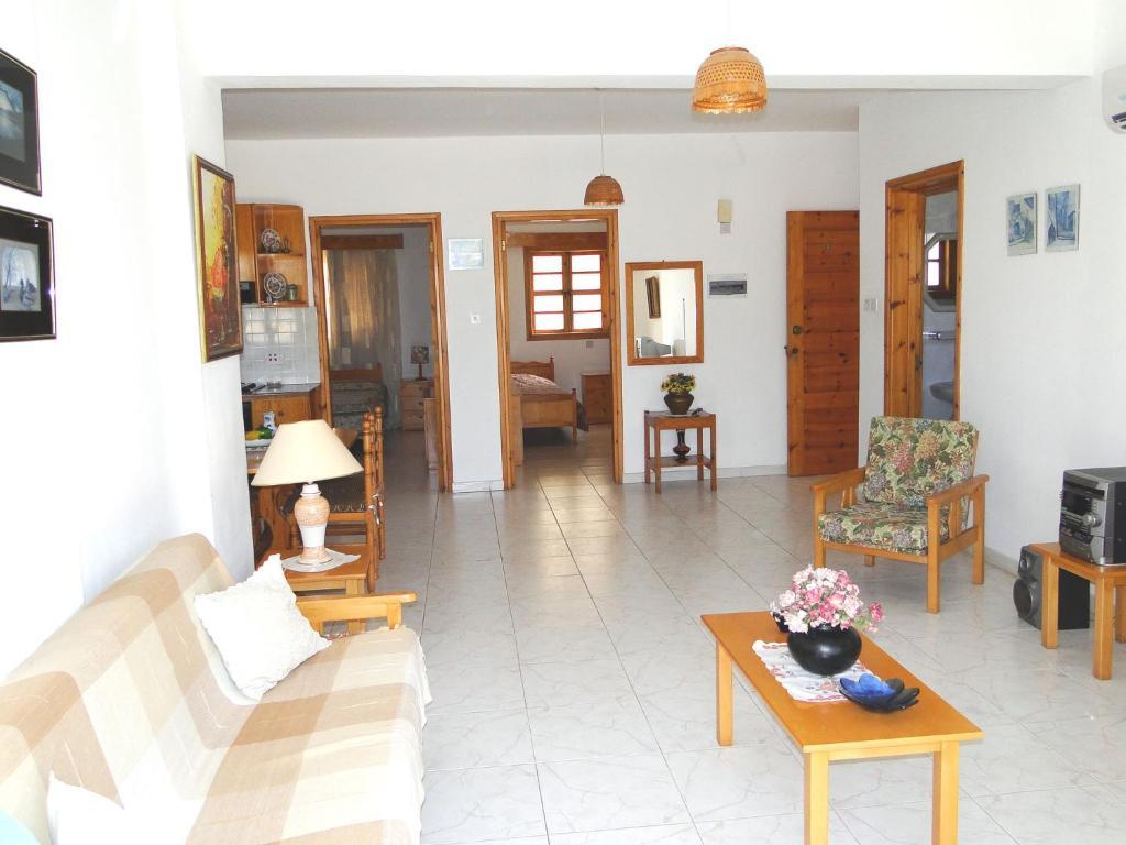 Ampelokipi Holiday Apartments Πισσούρι Δωμάτιο φωτογραφία